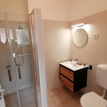 Mohacs Korona Apartman Exterior foto