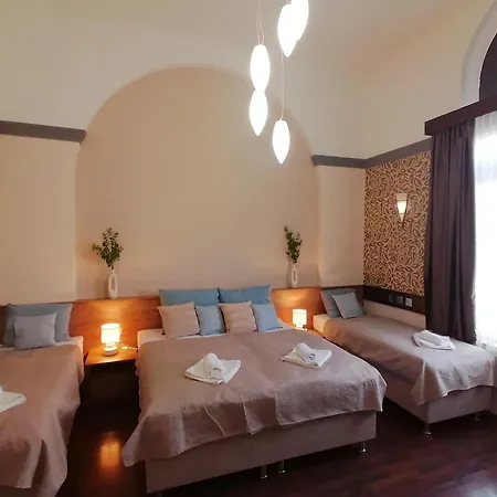 Mohacs Korona Apartman Exterior foto
