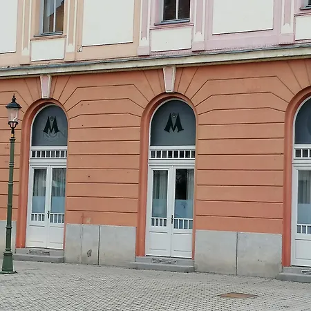 Mohacs Korona Apartman Exterior foto